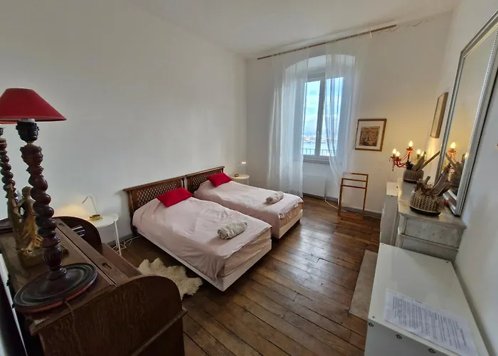 Villa Belvedere D'ajaccio, Entiere Vue Pour 2 A 10 Voyageurs *