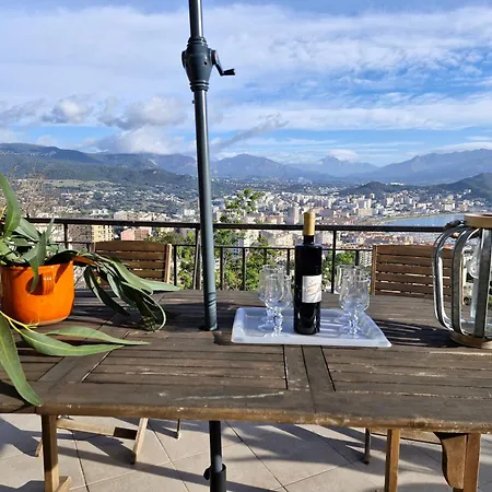 Belvedere D'ajaccio, Entiere Vue Pour 2 à 10 Voyageurs Villa Ajaccio (Corsica)