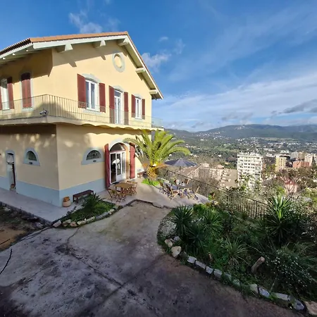 Belvedere D'ajaccio, Entiere Vue Pour 2 A 10 Voyageurs *