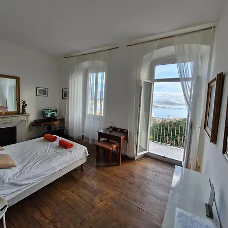 Villa Belvedere D'ajaccio, Entiere Vue Pour 2 à 10 Voyageurs Ajaccio (Corsica)
